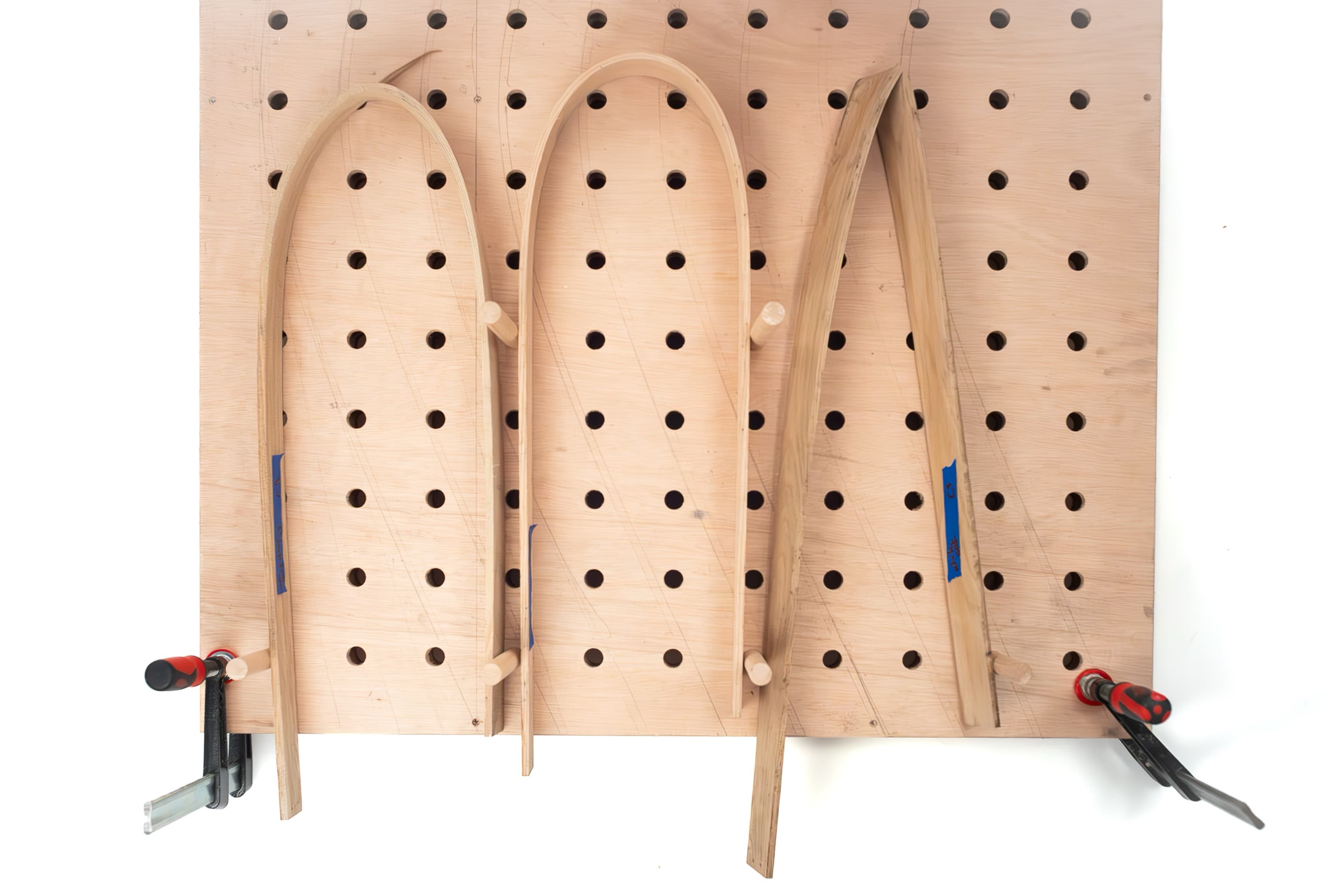 Manual steam bending tests using the compression strap